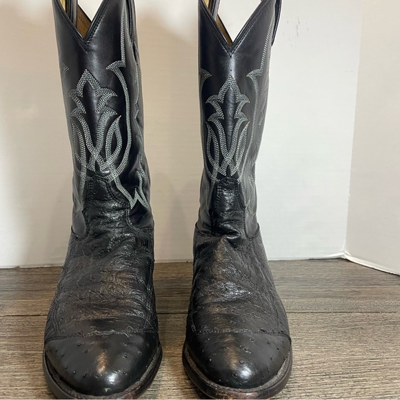 Tony Lama Black Western Cowboy Boots. Size 8.5D. Pre-owned. Leather. Made in USA - Picture 2 of 14